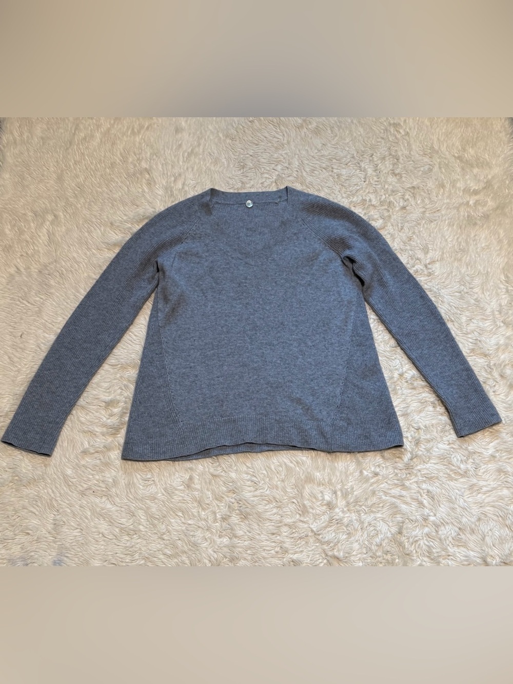 Margaret O’Leary 100% Cashmere Gray V-Neck Sweater - Size Small